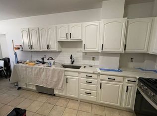 442 Park Dr #1B, Boston, MA 02215