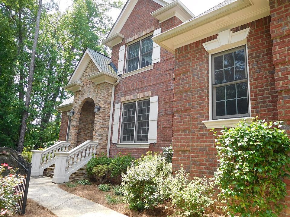 1st image of 2418 Hembree Dr