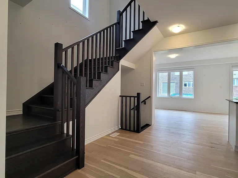 34 Routley St — Photo 2