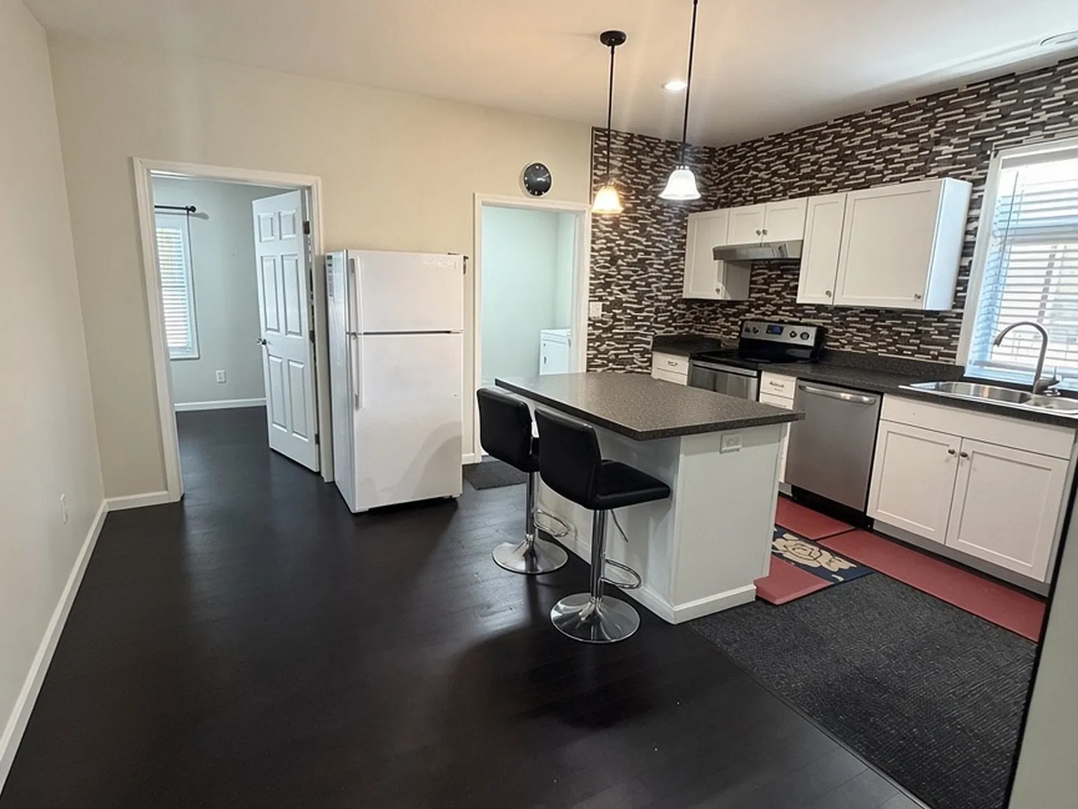 2 bed, $1,800 — Photo 4
