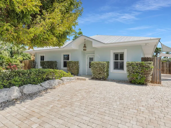 206 Bougainvillea St, Tavernier, FL 33070