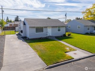 160 D St SE, Ephrata, WA 98823