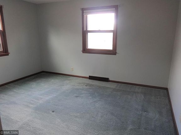 4th image of 417 Fingal Ct