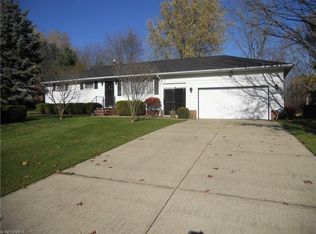 15016 Albion Rd, Strongsville, OH 44136