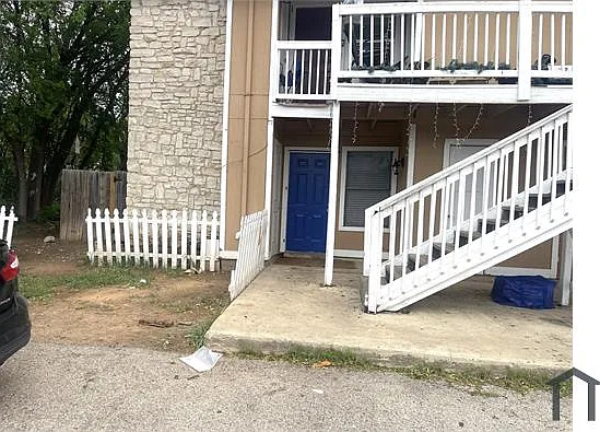 2200 Tabor Ct #A — Photo 19