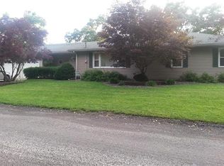 7555 Lake Heights Dr, Moro, IL 62067