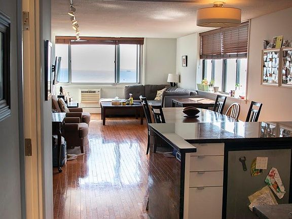 2nd image of 2144 N Lincoln Park W APT 20C