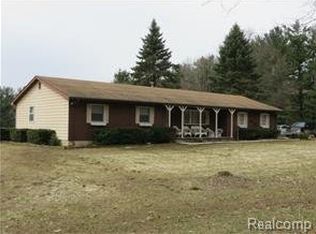 6533 Crofoot Rd, Howell, MI 48843