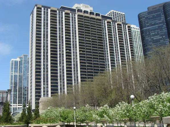 400 E Randolph St, Chicago, IL