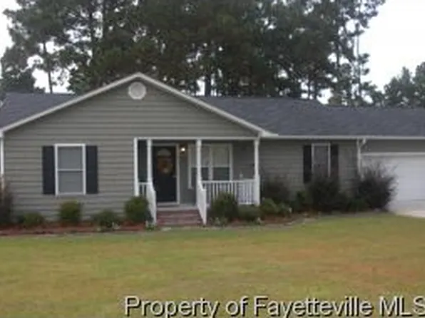 141 Fox Run Ln, Autryville, NC 28318