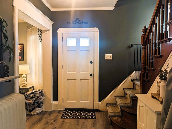 3rd image of 39 Pleasant Avenue
