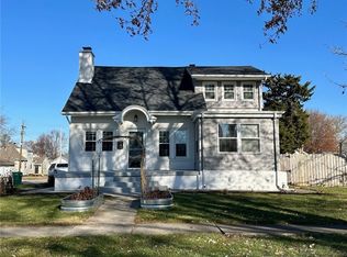 3232 Richmond Ave, Mattoon, IL 61938