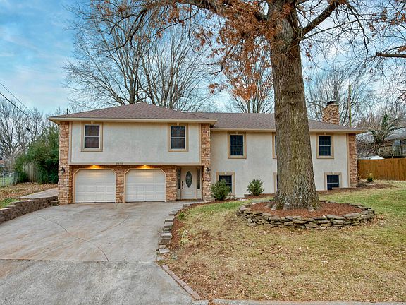2nd image of 2326 E Shady Glen Drive