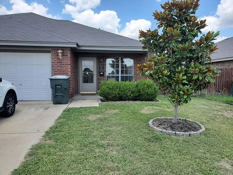4409 Thunder Creek Dr #B — Photo 1