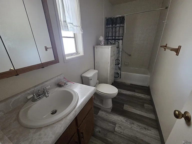 1901 W 16th Pl — Photo 17