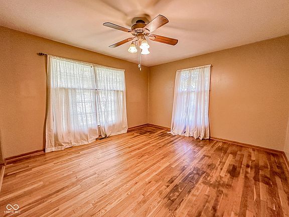 4th image of 6937 Carlsen Ave