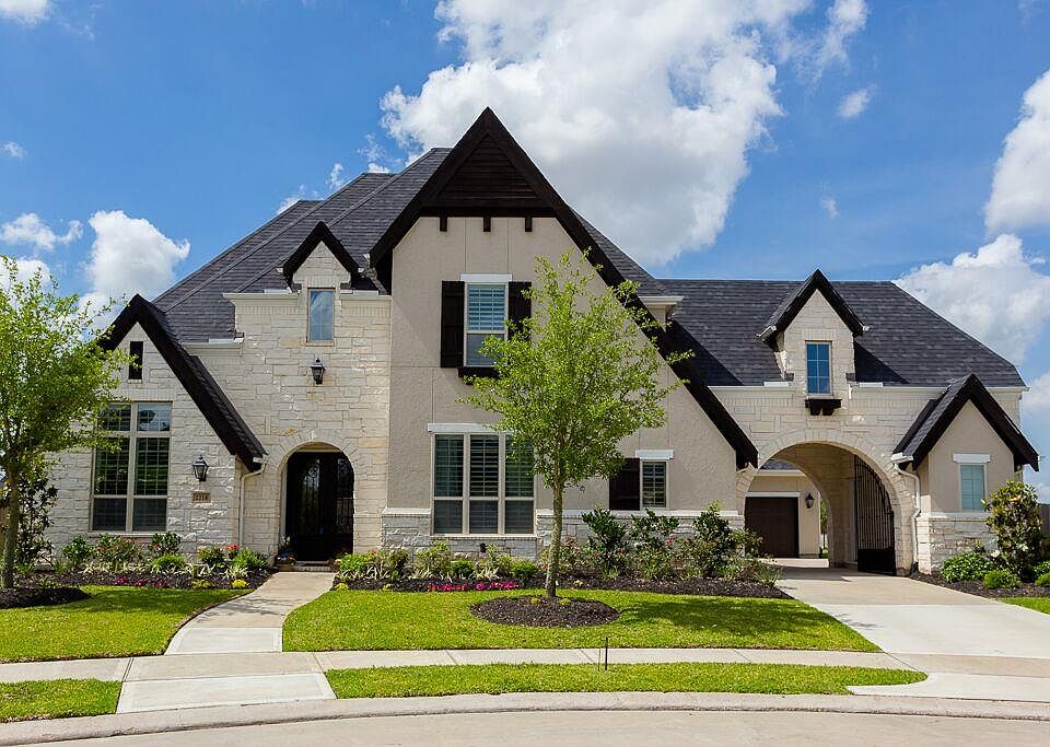 1st image of 2218 Park Ravine Dr