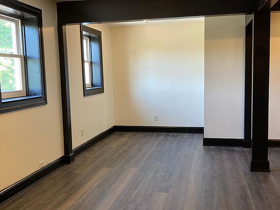 4th image of 546 W 9th St APT C