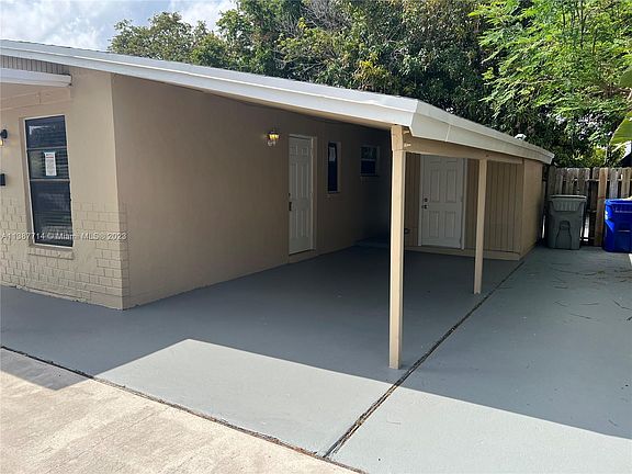 3rd image of 581 NW 21st Ct