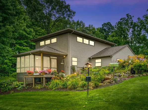 3720 N Etna Rd, Columbia City, IN 46725