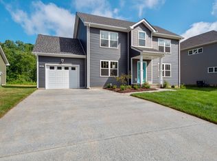 1681 Rains Rd, Clarksville, TN 37042