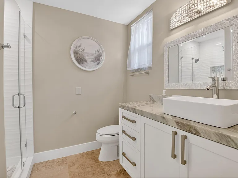 122 Andrews Ave — Photo 29