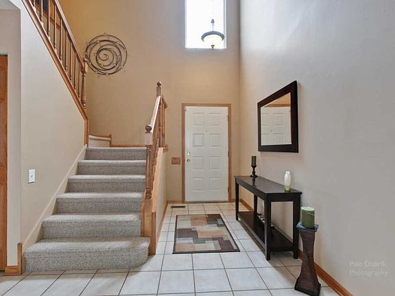 4th image of 408 Locksley Dr #0