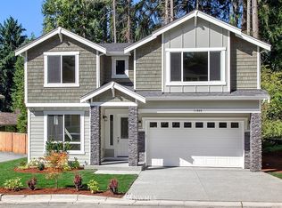 11047 2nd SE #54, Bellevue, WA