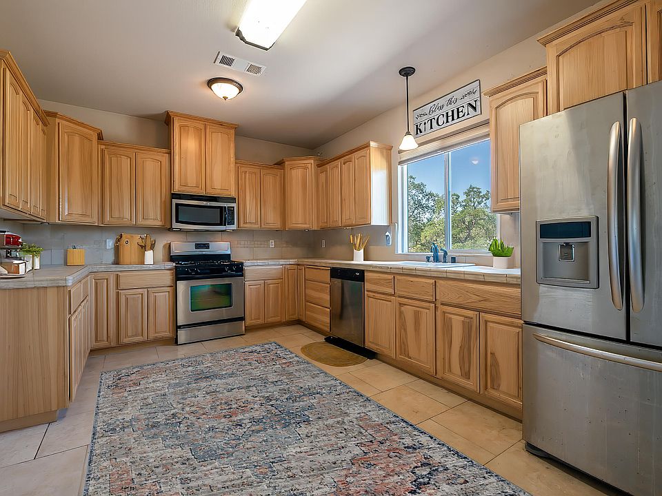 19801 Cottonwood Dr, Cottonwood, CA 96022 Zillow