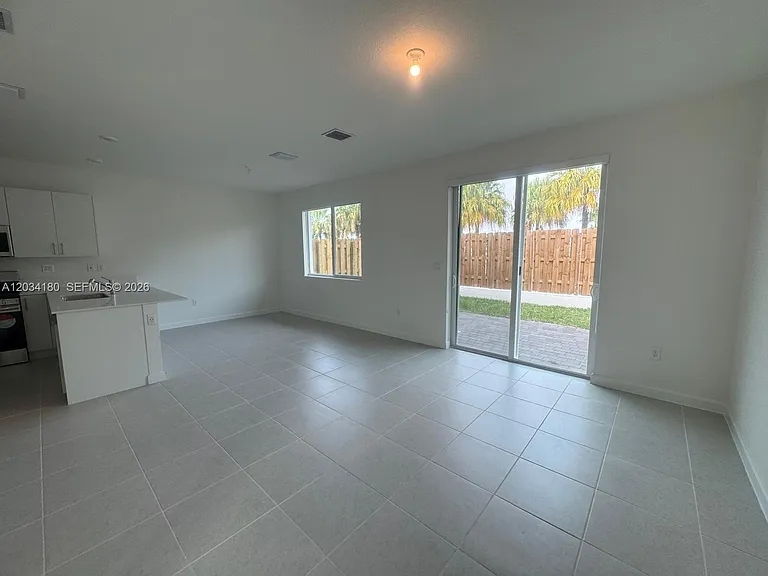 705 SE 13th Street Cir #705 — Photo 13