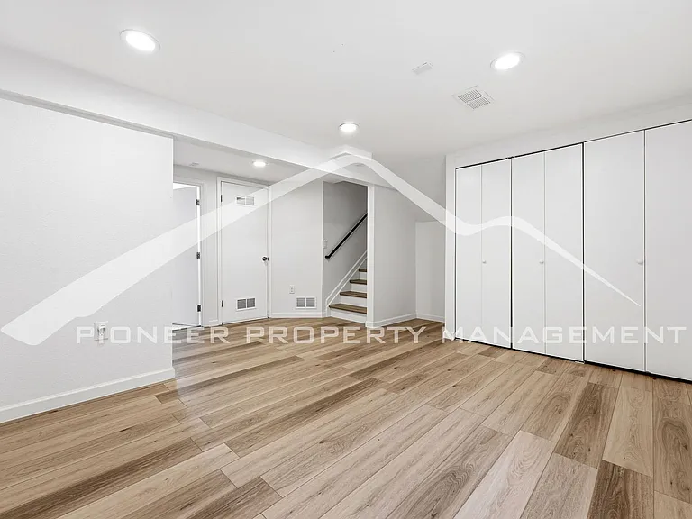 9753 Independence St — Photo 19
