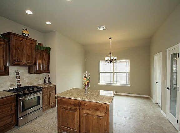 3rd image of 1001 E 135th Pl