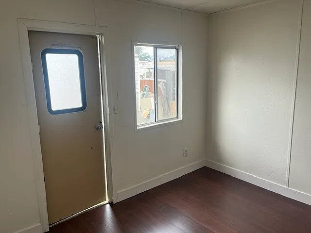 763 W Avenue L #22 — Photo 8