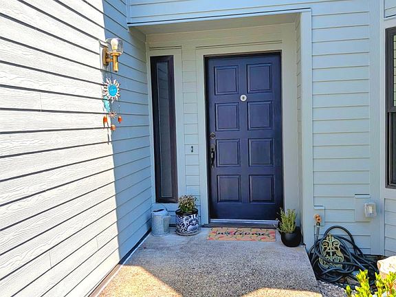2nd image of 3300 NE 164th St S #1