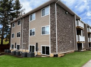 400 Tremont Park Cir #18518443, Bluefield, WV 24701