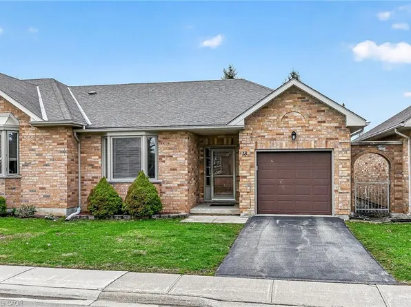 18 Critzia Dr, Hamilton, ON L0R 1W0