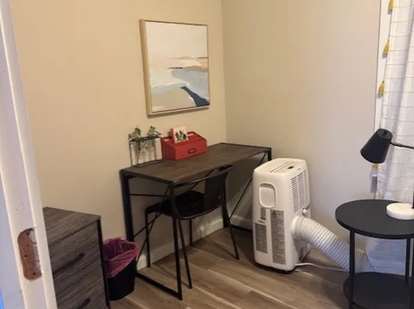 1927 W 75th St, Cleveland, OH 44102