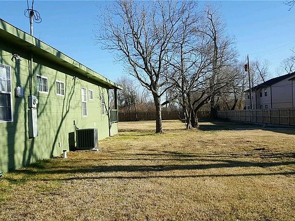 4th image of 4133 Meyers Ln