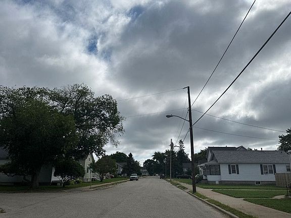 4th image of 2400 13th Ave