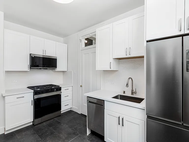 1840 Green St #3 — Photo 1