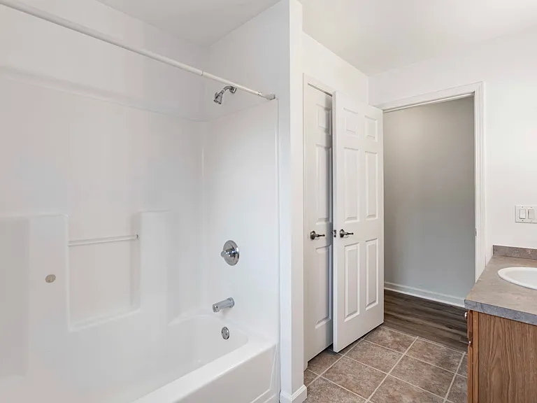 354 W Main St — Photo 18