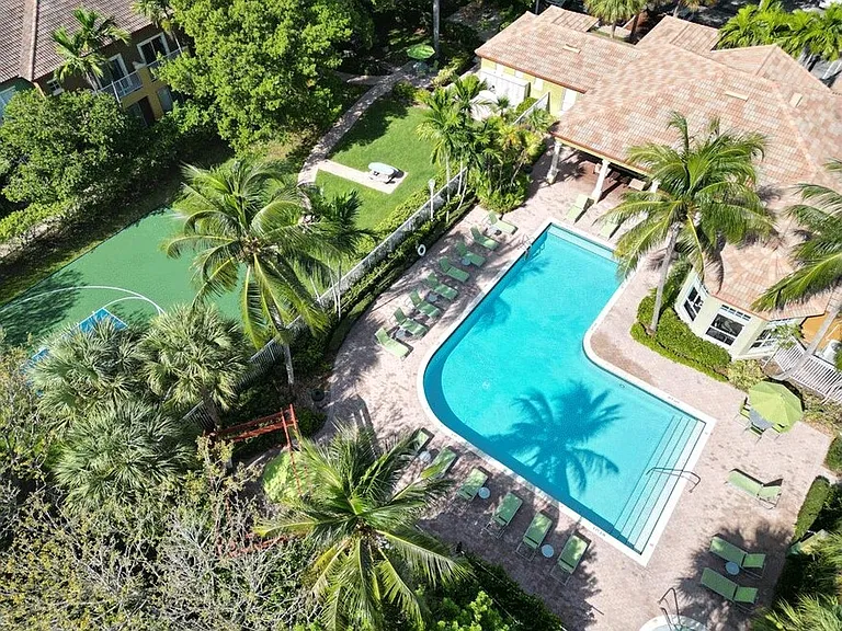 Delray Bay Apartments — Photo 12