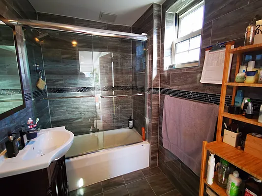 Rented by Corcoran | media 20