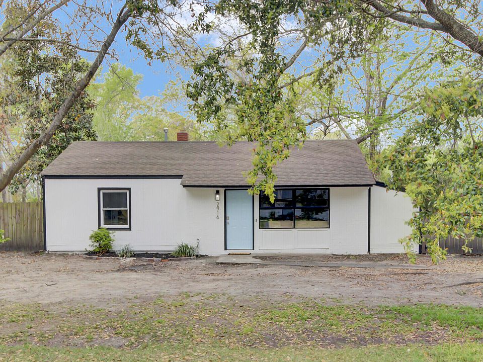 1st image of 2916 Louise Dr