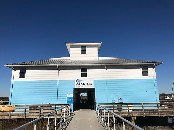 2nd image of C-13 Lady'S Island Marina