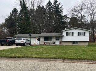 5038 Merit Dr, Flint, MI 48506