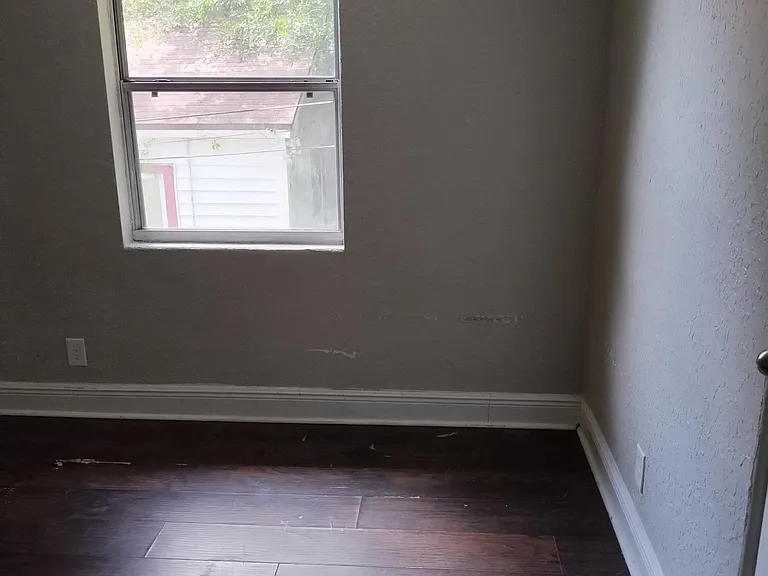 1231 McConihe St #4 — Photo 7