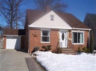 21548 Hillsdale Ave, Fairview Park, OH 44126