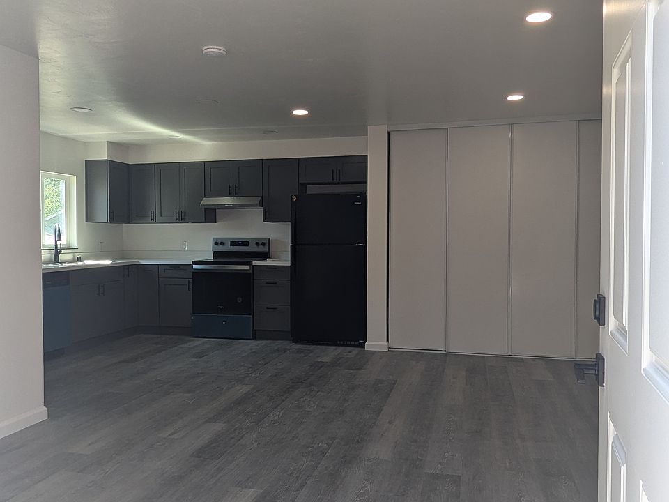1st image of 236 Montana St #1