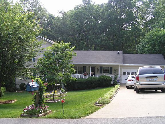 2nd image of 2559 Forestdale Dr